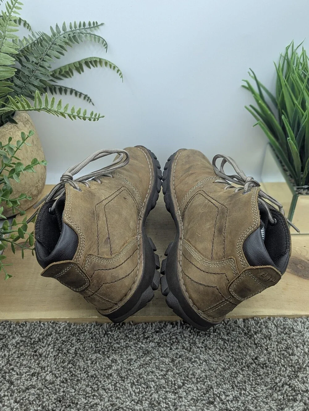 CAT Transform 2.0 Men's Size 8.5 Chukka Boot Dark Beige Work Casual Walking